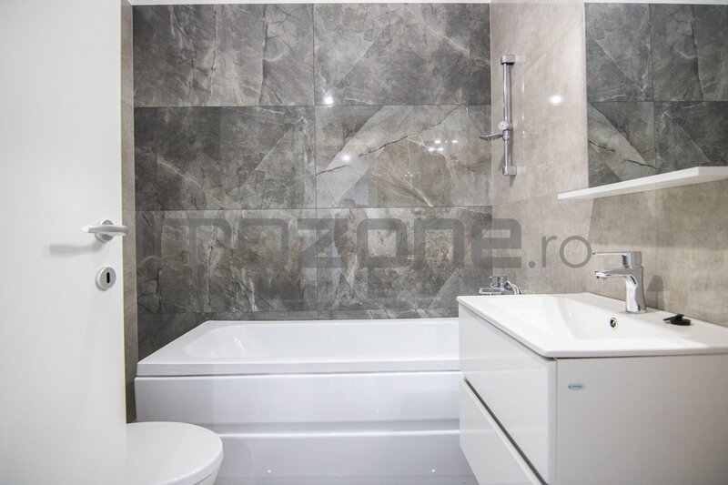 Doua camere, 10% discount - doar in august, 2 camere, etaj 4, decomandat, centrala